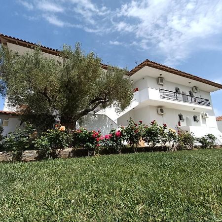 דירות אפיטוס Marios Garden House מראה חיצוני תמונה