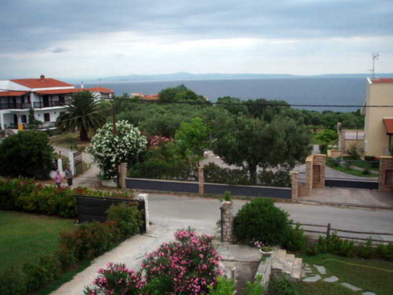 דירות אפיטוס Marios Garden House מראה חיצוני תמונה